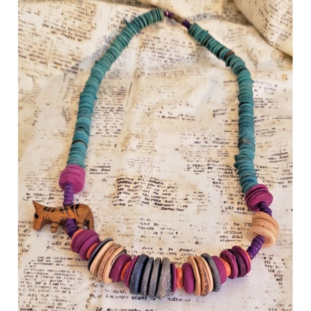 Boho, Colorful, Artistic - Vintage 80's 90's Carved Tiger - Wooden Necklace 23"